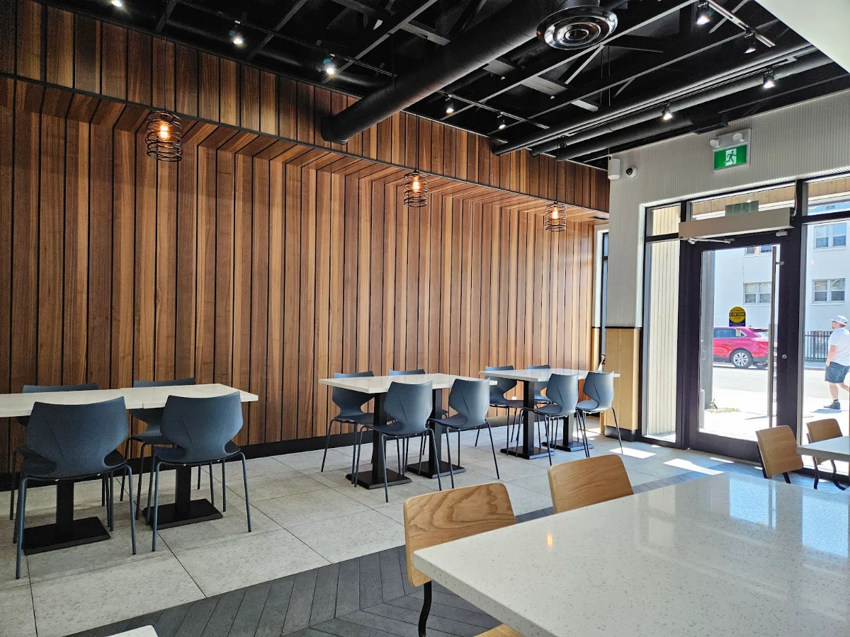Vibe, Rice and Noodle (17 Ave SW)