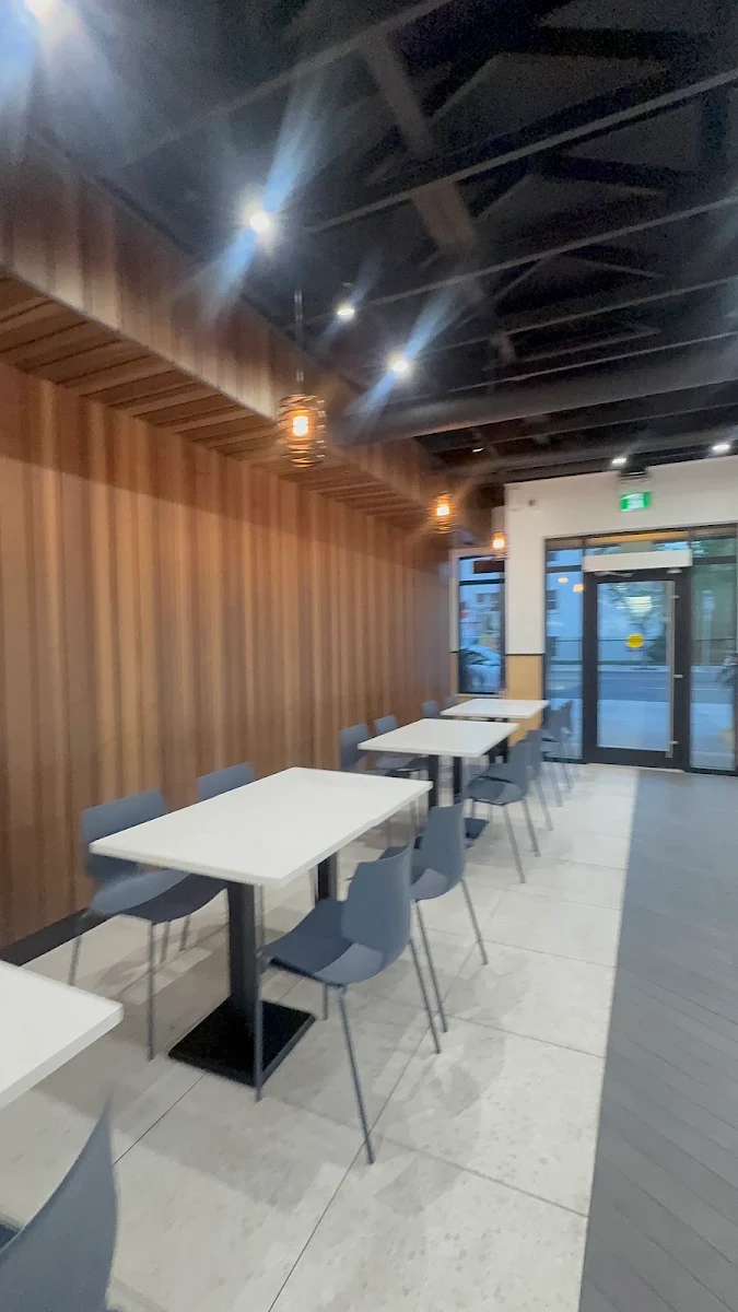 Vibe, Rice and Noodle (17 Ave SW)