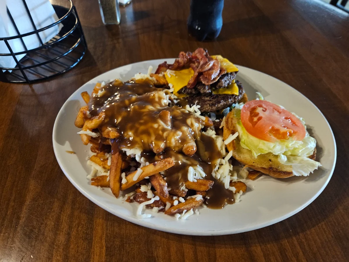 Food & drink, Richer Tavern and resturant
