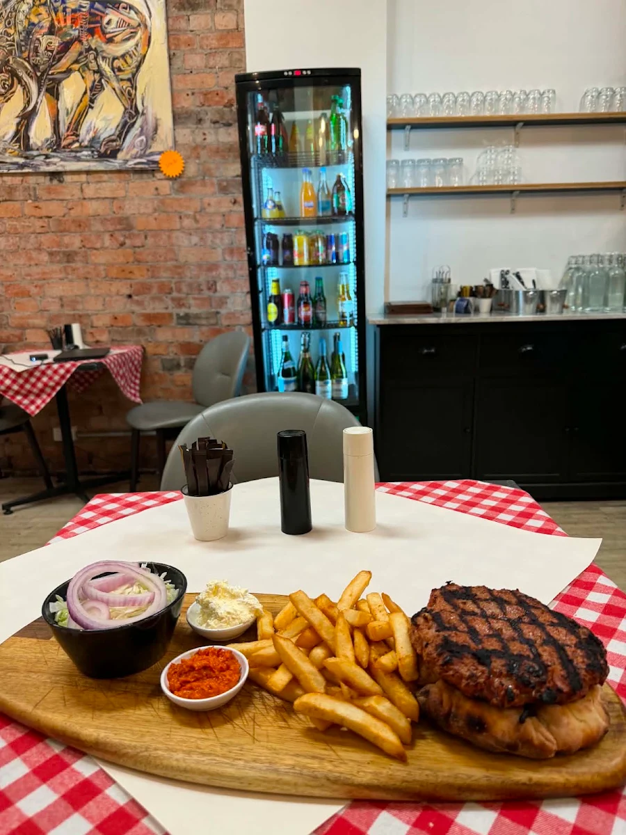 Food & drink, Divini Restaurant & Cafe