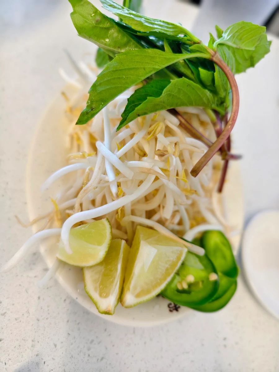 Food & drink, Un Pho Get a Bowl