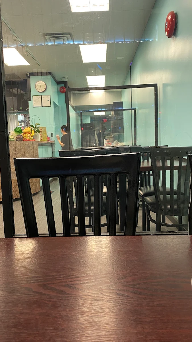 Vibe, Un Pho Get a Bowl