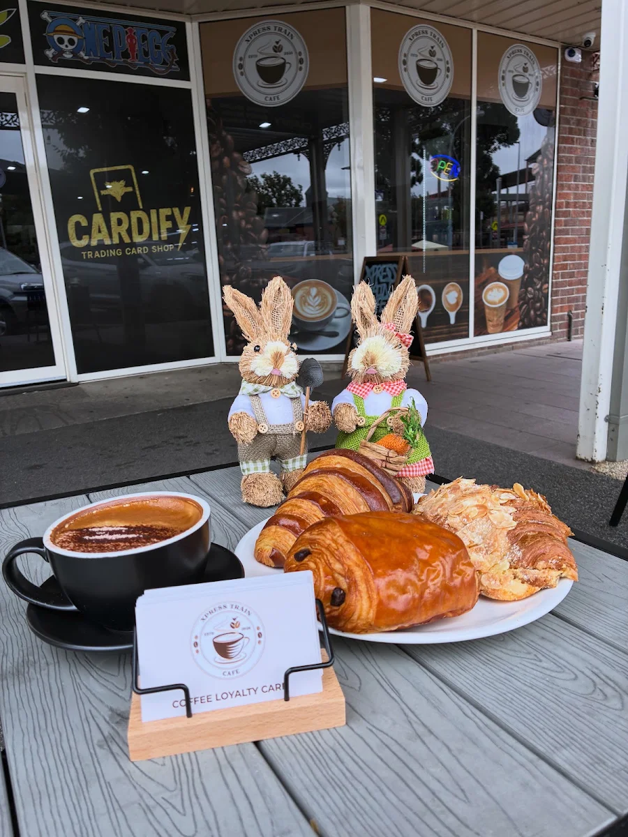 Food & drink, Xpress train cafe