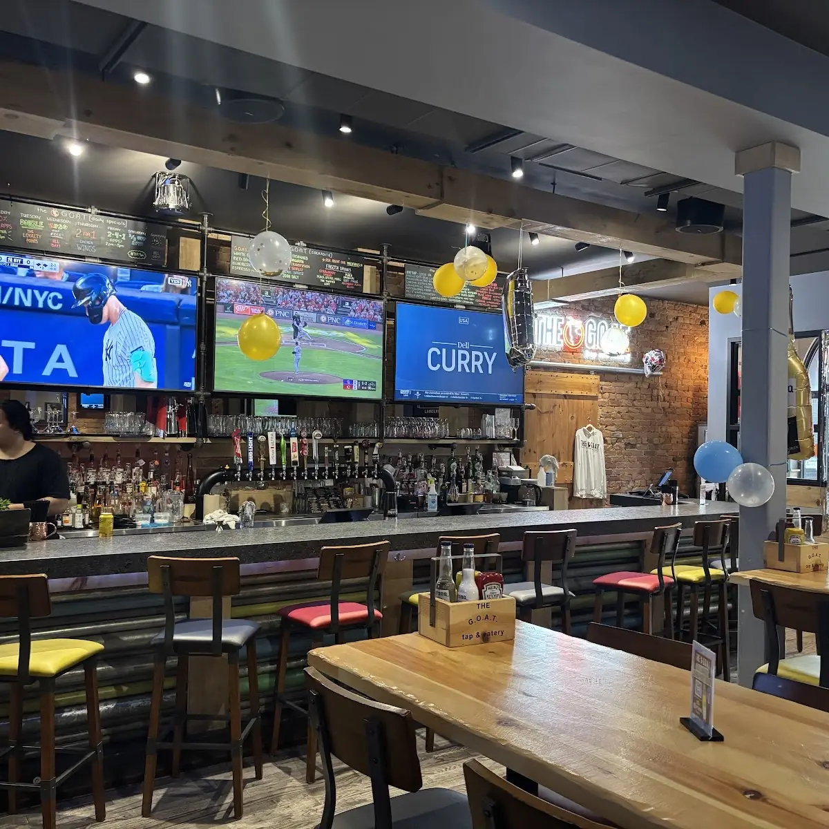 Vibe, The GOAT Tap & Eatery Walkerville