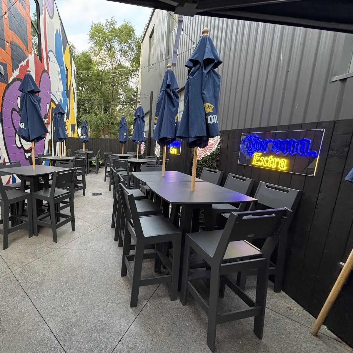 Vibe, The GOAT Tap & Eatery Walkerville