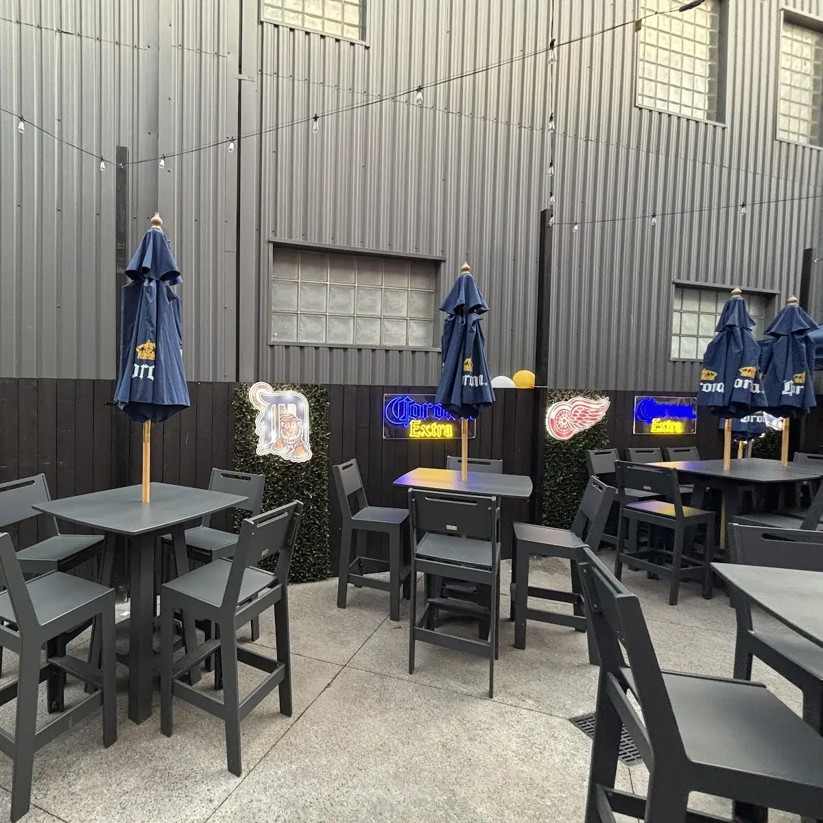 Vibe, The GOAT Tap & Eatery Walkerville