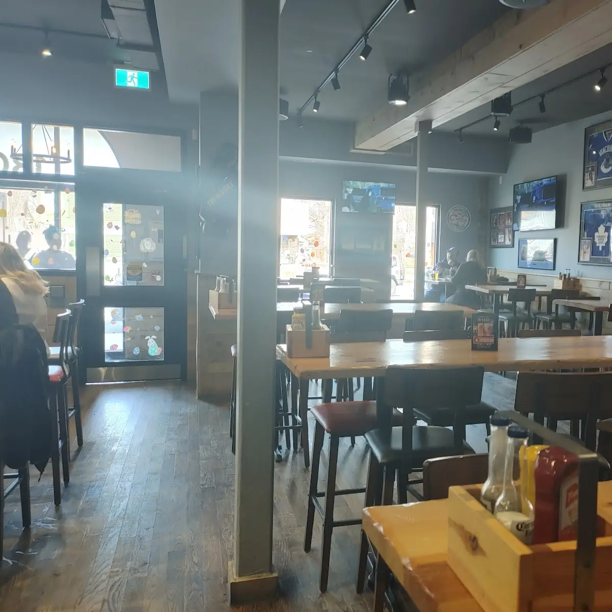 Vibe, The GOAT Tap & Eatery Walkerville