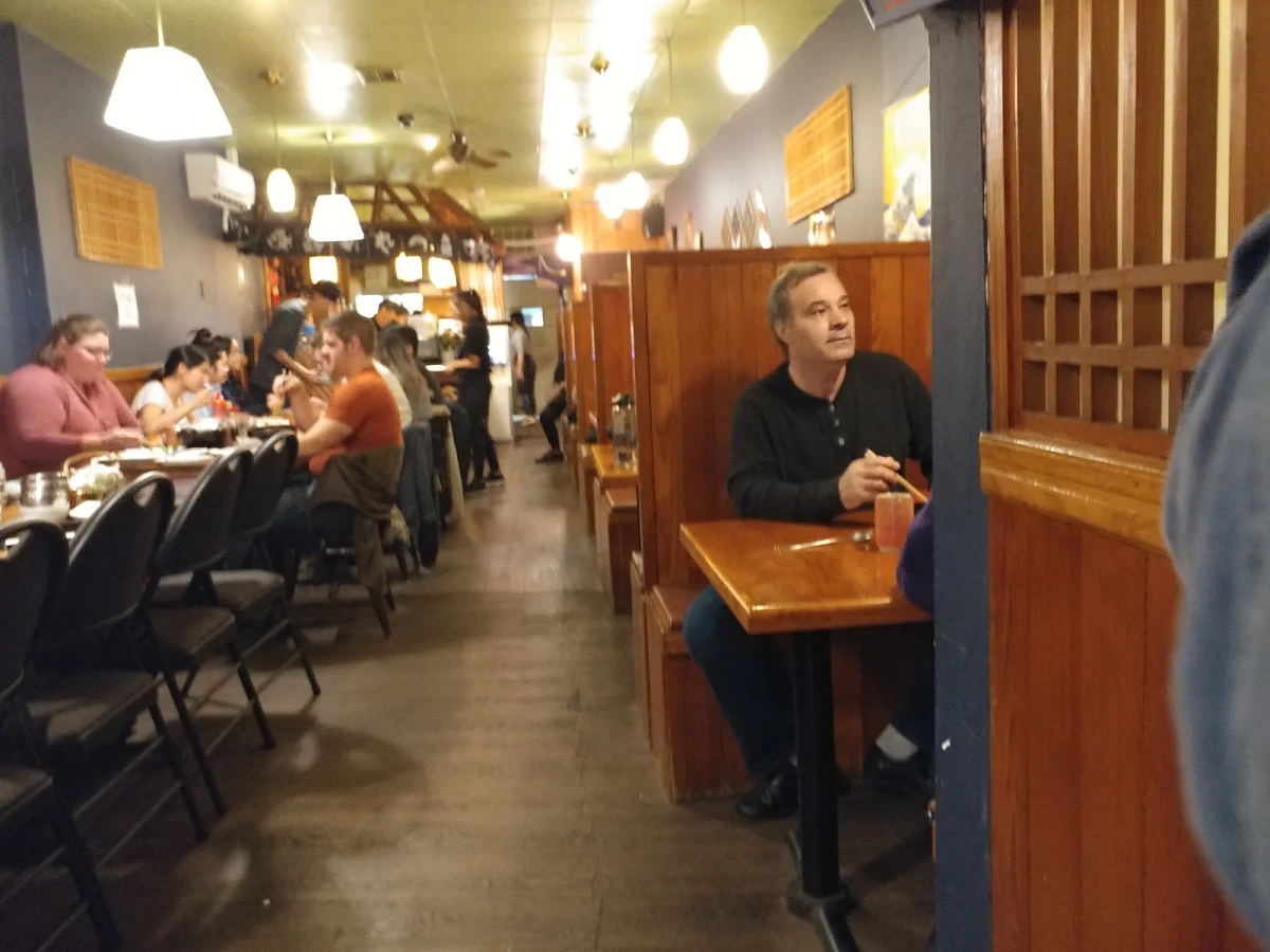 Vibe, AJIO KOREAN &JAPANESE RESTAURANT (아지오 한식 일식)