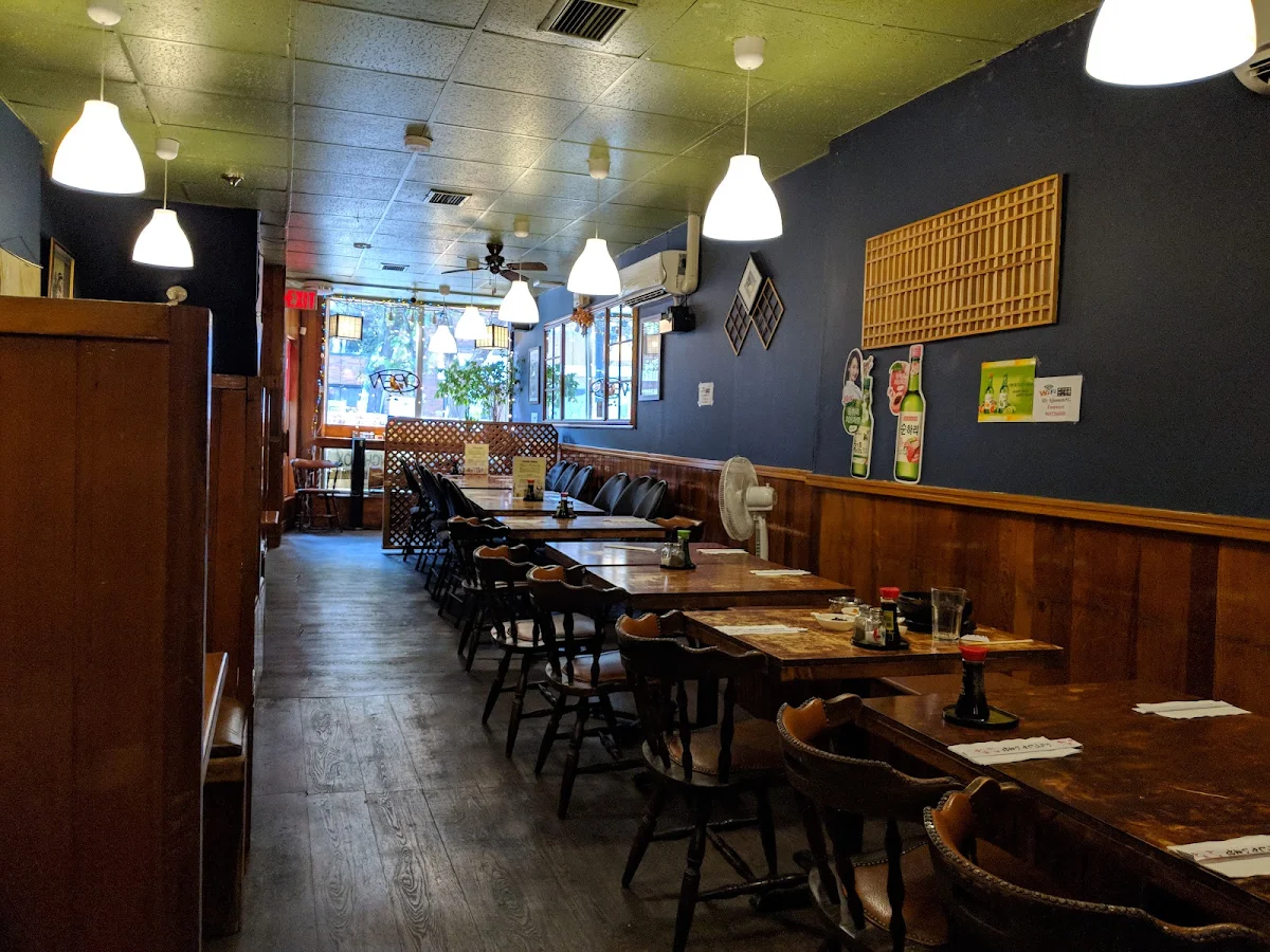Vibe, AJIO KOREAN &JAPANESE RESTAURANT (아지오 한식 일식)