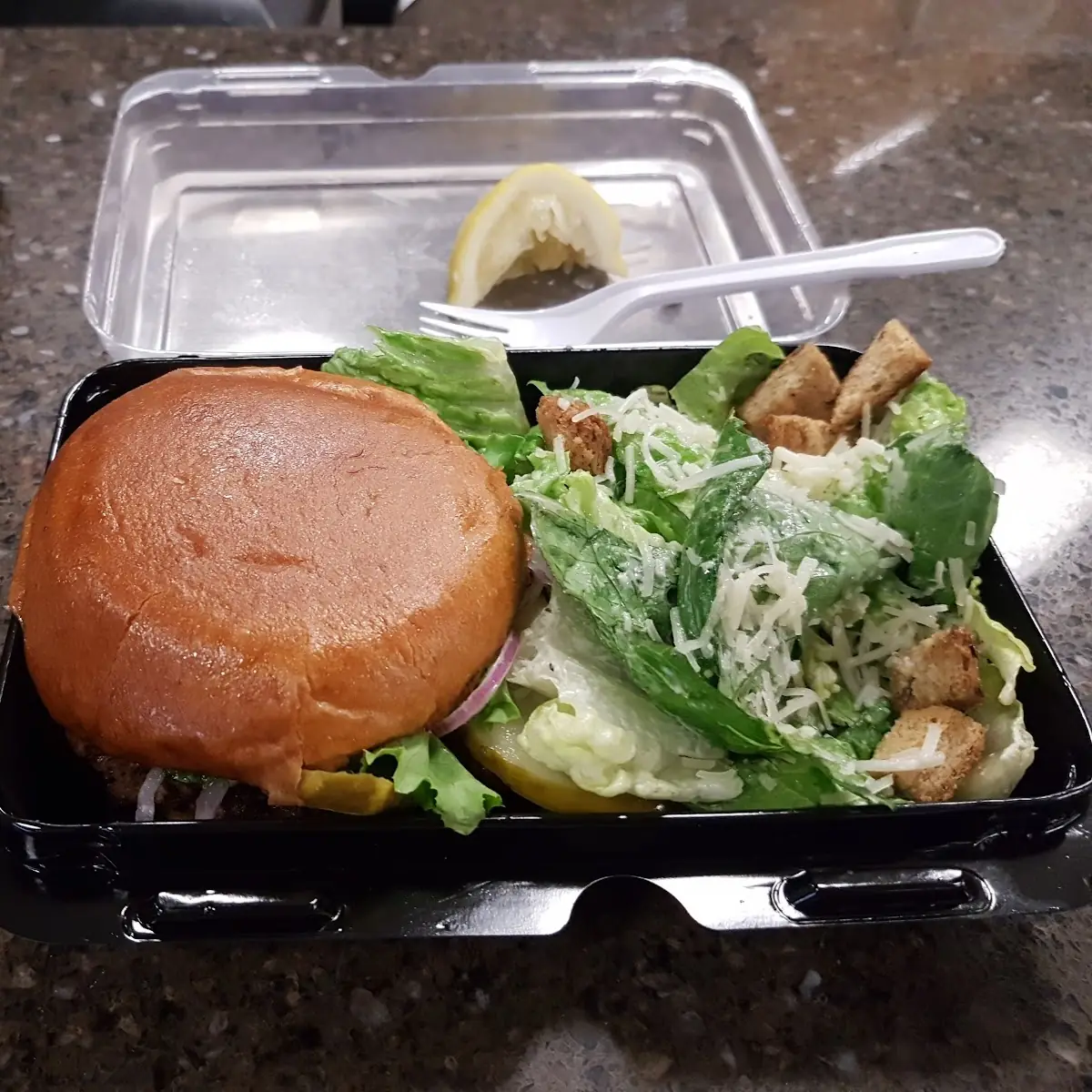 Food & drink, Raven's Bar + Grill