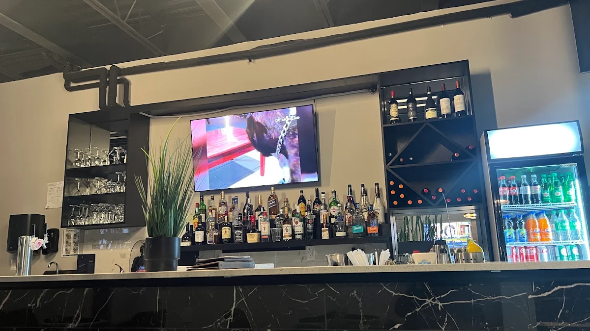 Vibe, Indian Paramount Restaurant