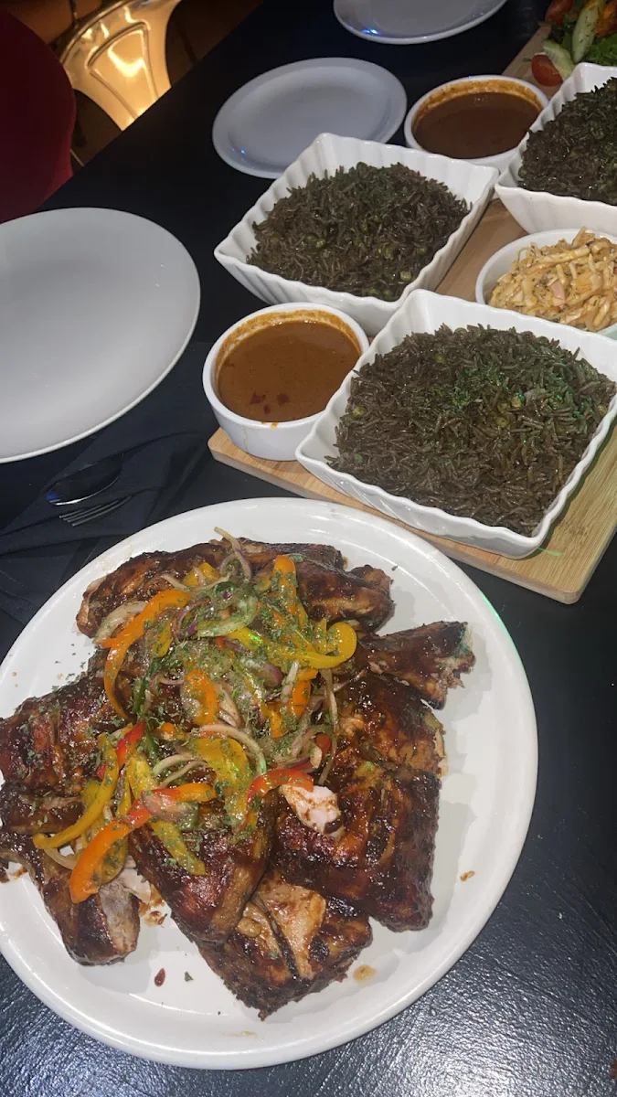 Food & drink, Serenade ambiance Lakay