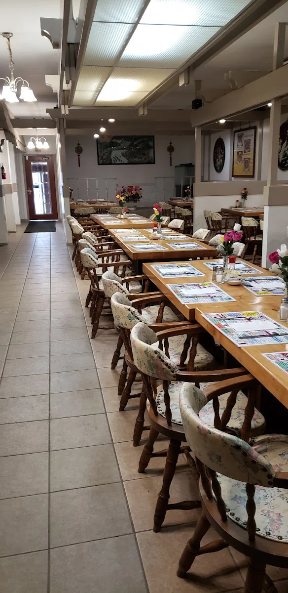 Vibe, Lucky Palace Restaurant