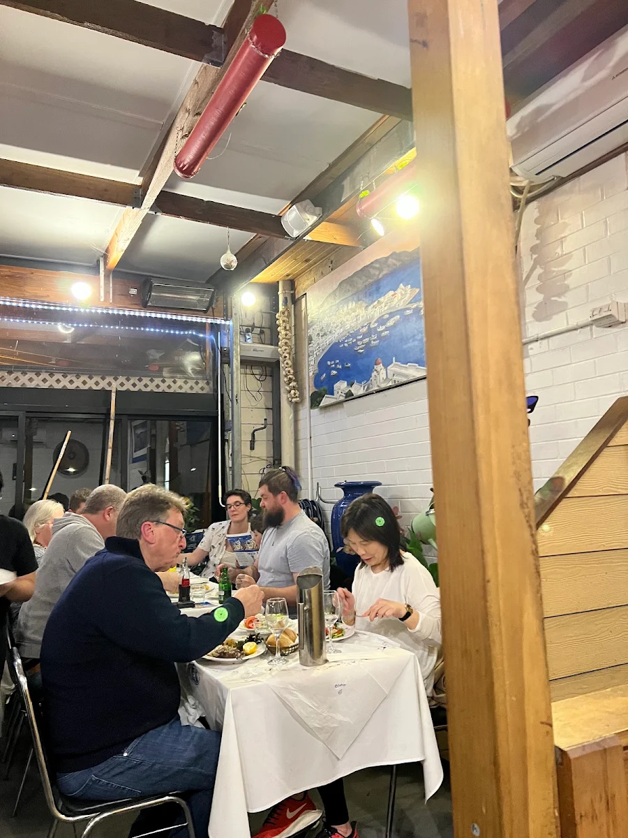 Vibe, Doncaster Greek Tavern