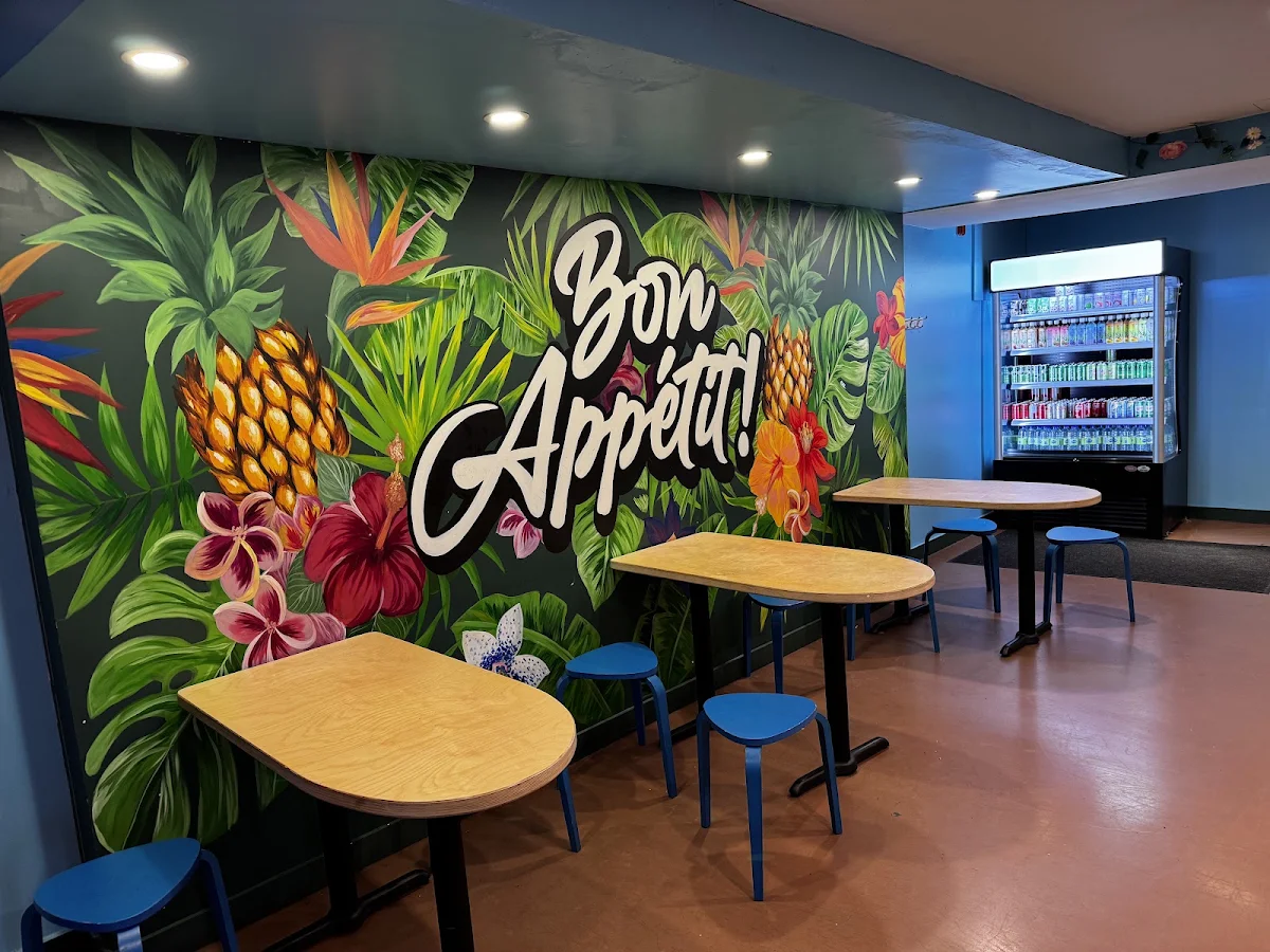 Vibe, Le Poké Station Crescent