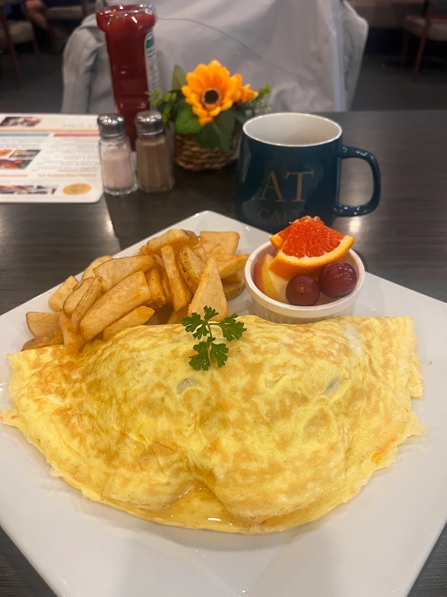 Food & drink, AT Cafe