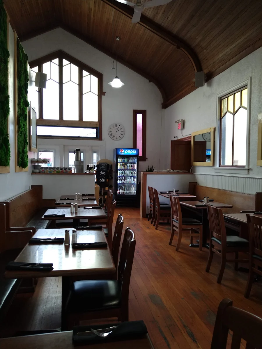 Vibe, Bare Bones Fish House & Smokery