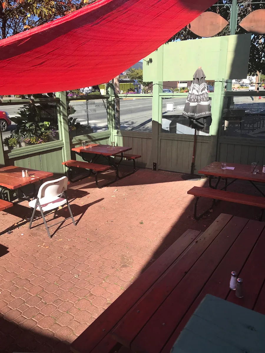 Vibe, Bare Bones Fish House & Smokery