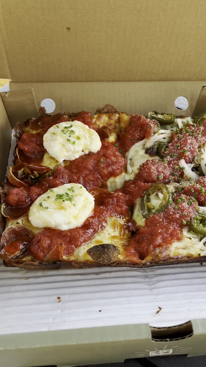 Food & drink, Renaissance Detroit Style Pizza