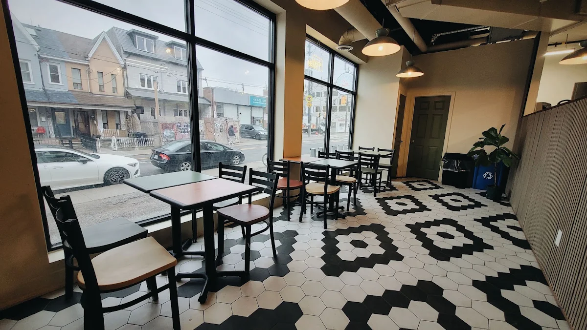 Vibe, Renaissance Detroit Style Pizza