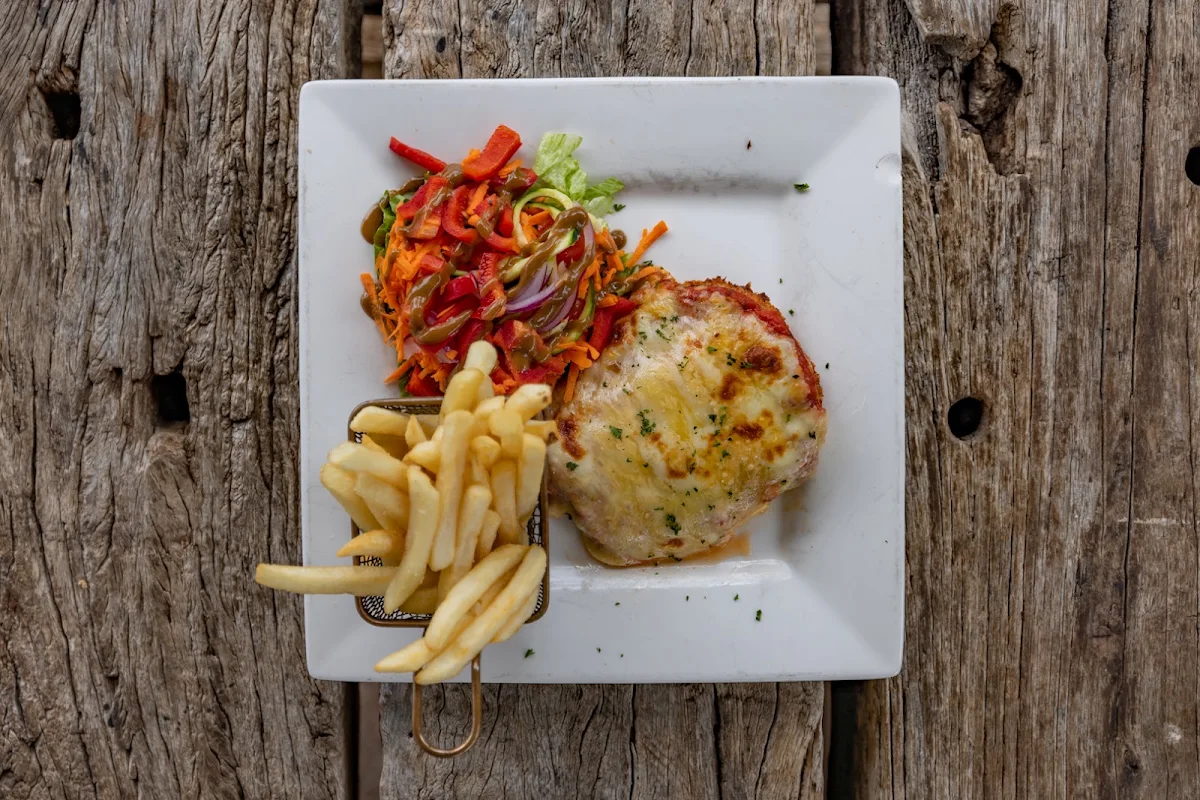 Food & drink, Devils Marbles Hotel