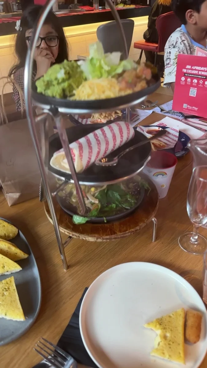 Food & drink, TGI Fridays Carousel