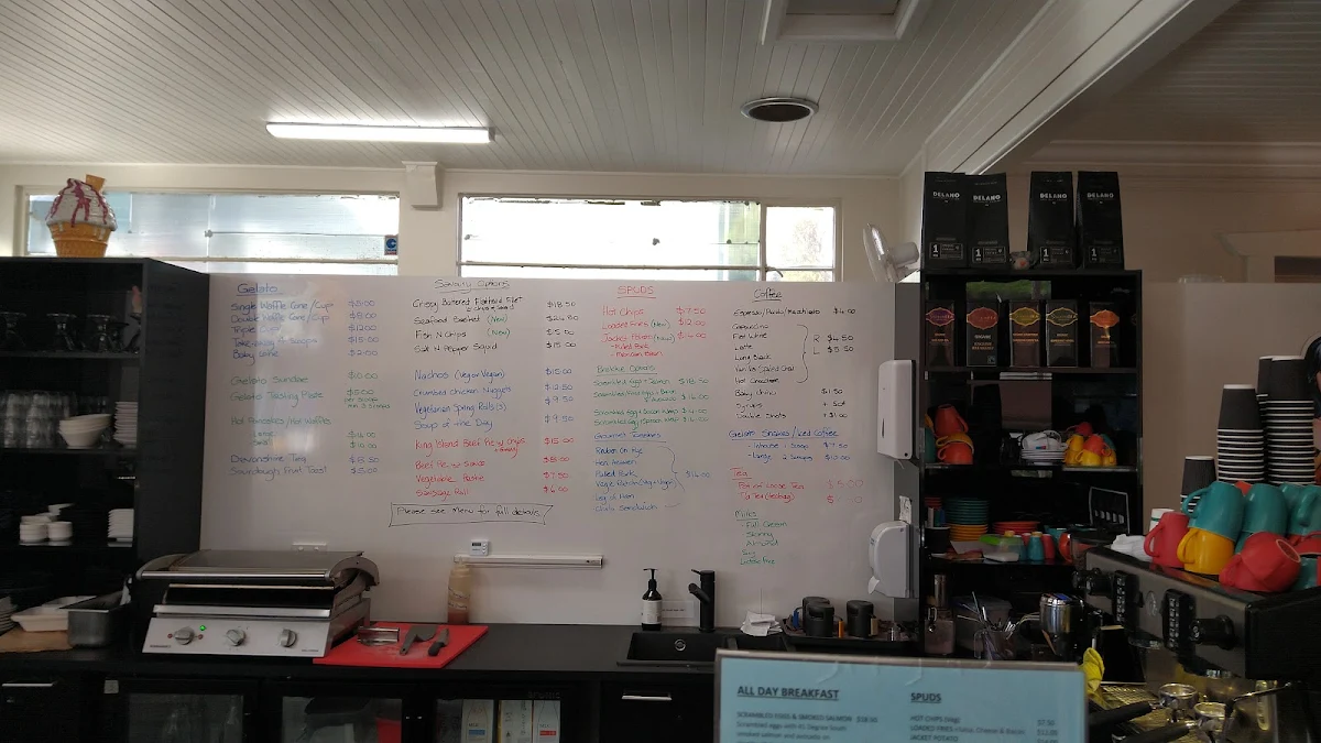 Menu, Dixie Blue