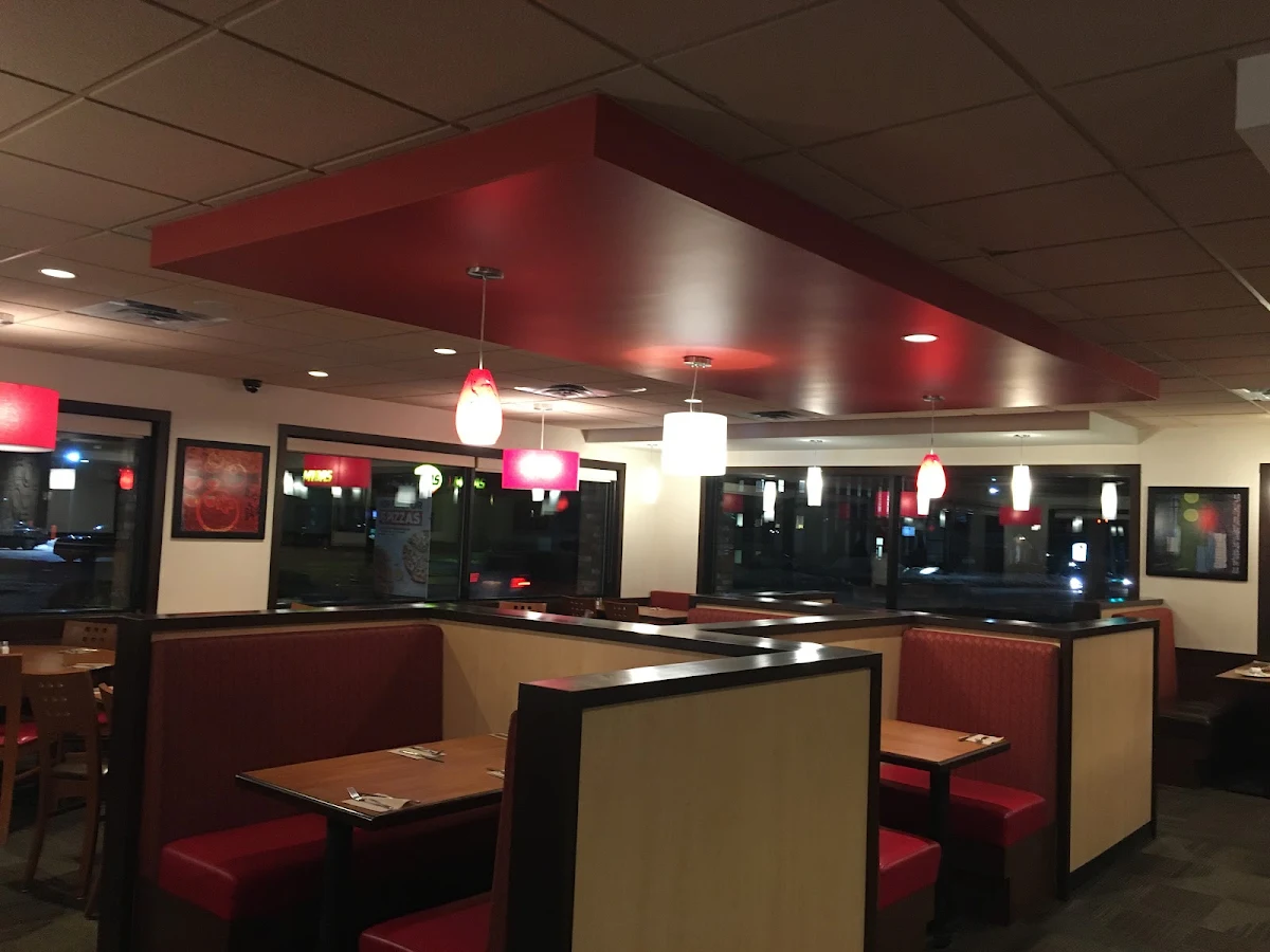 Vibe, Pizza Hut