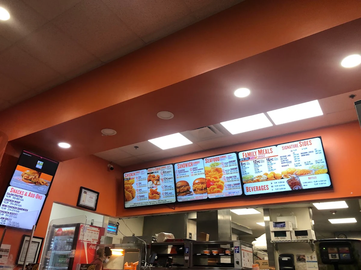 Menu, Popeyes Louisiana Kitchen