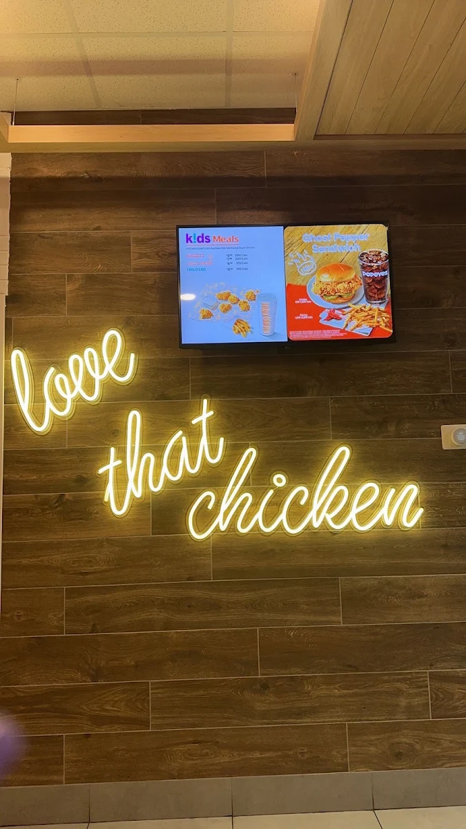 Menu, Popeyes Louisiana Kitchen