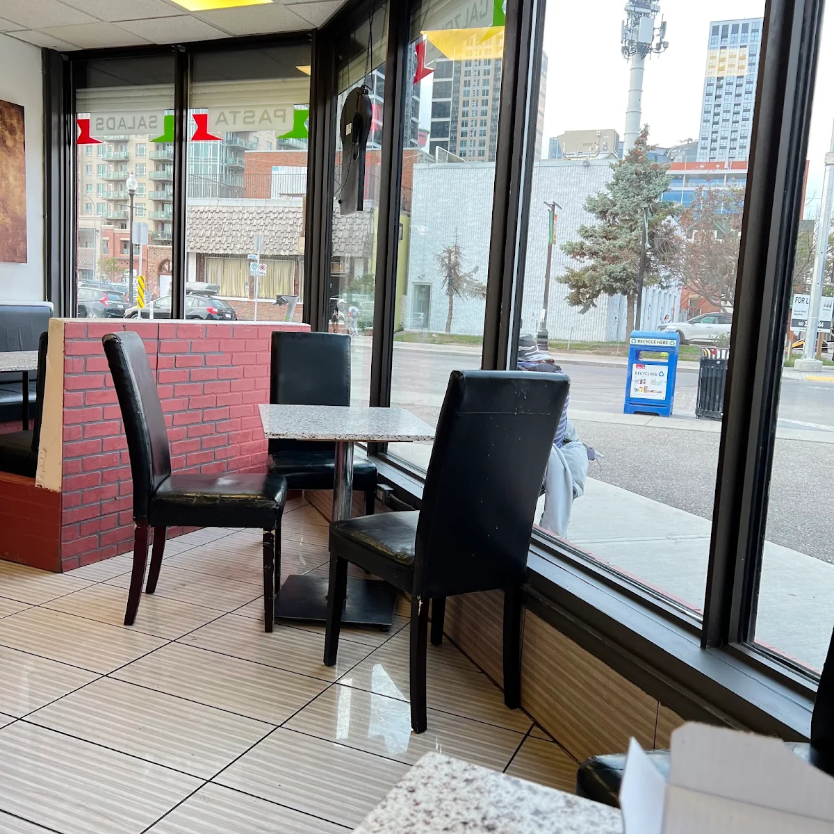 Vibe, Presto Pizza
