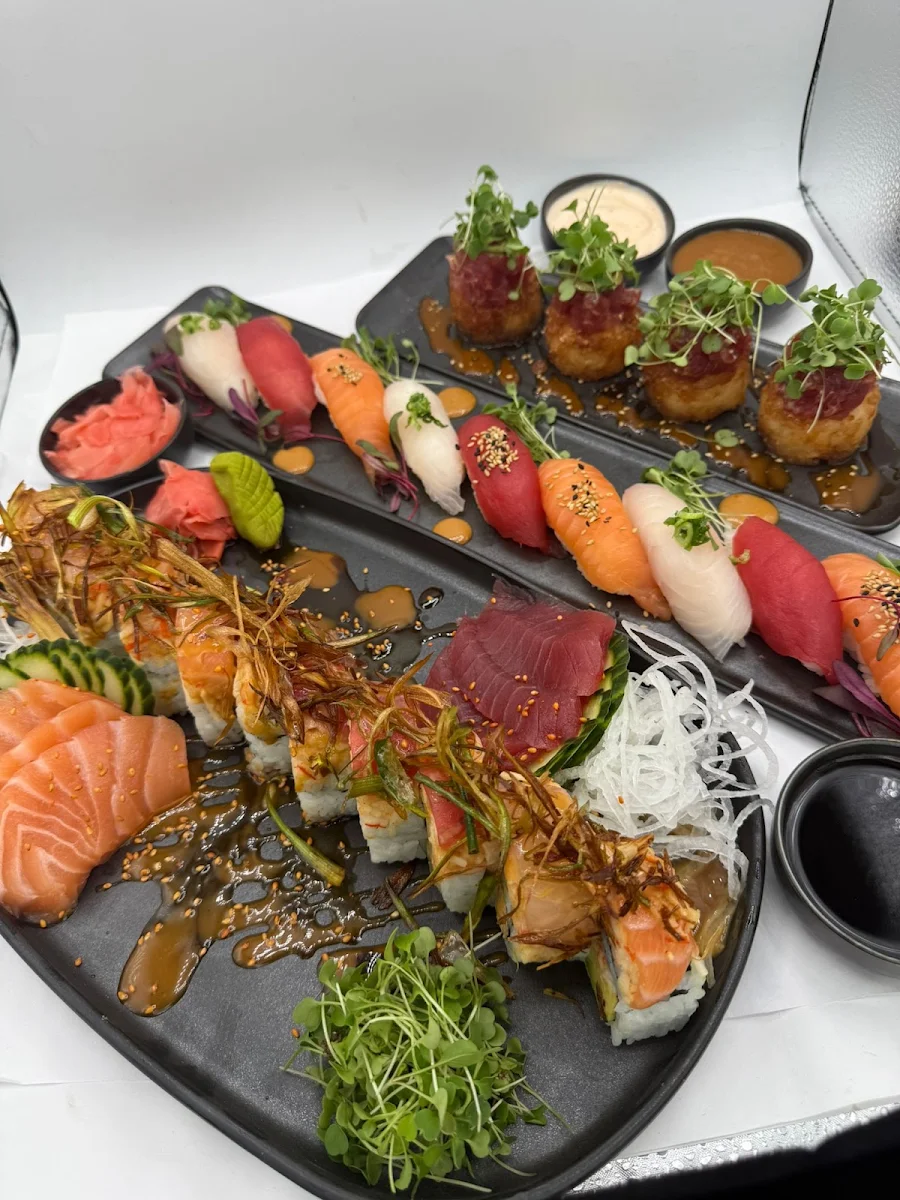 Food & drink, Le Coin Sushi & Burger Bar