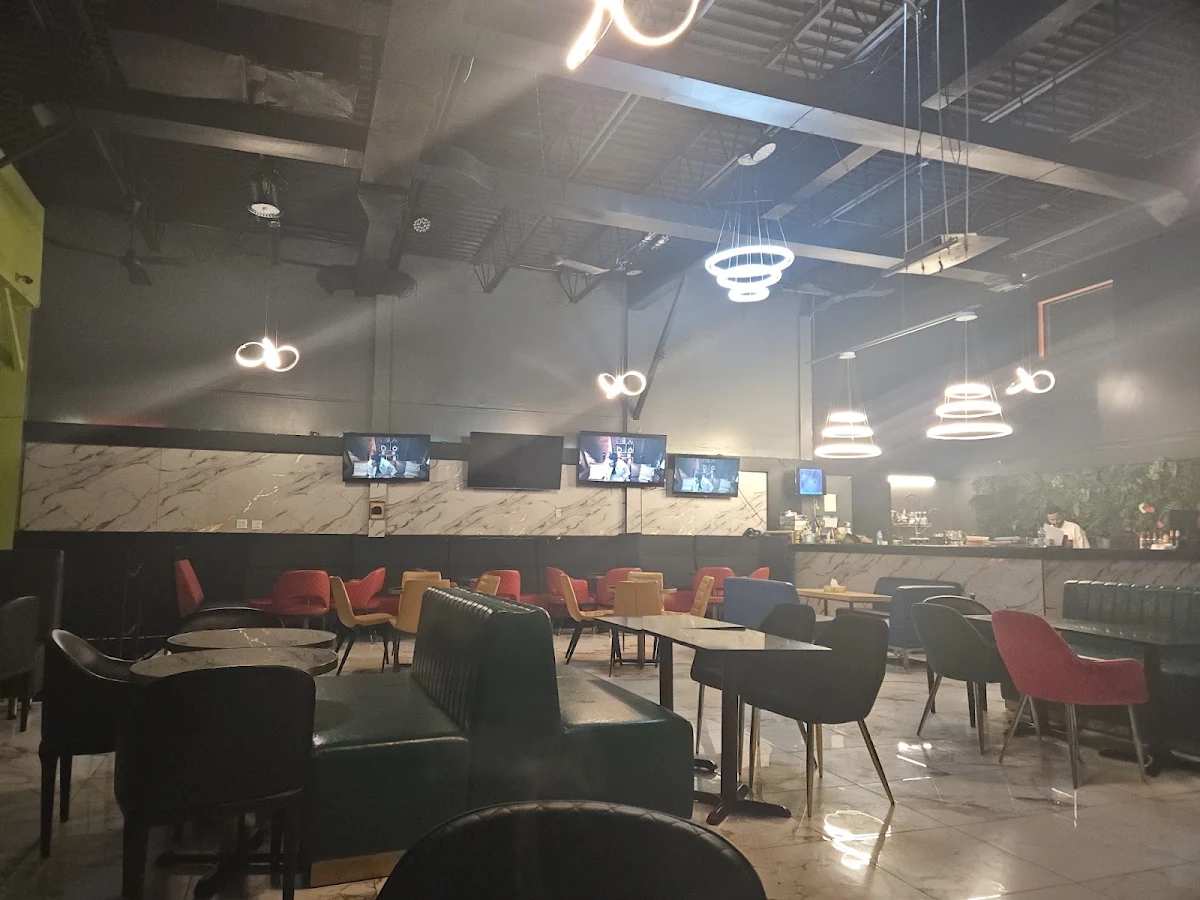 Vibe, LE CLOUD LOUNGE