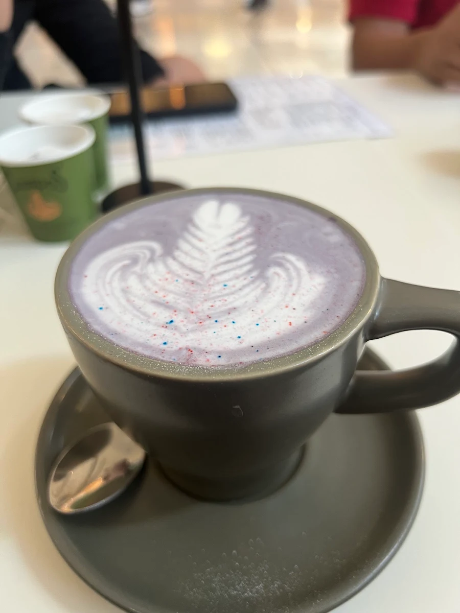 Food & drink, Cafe LeLunar