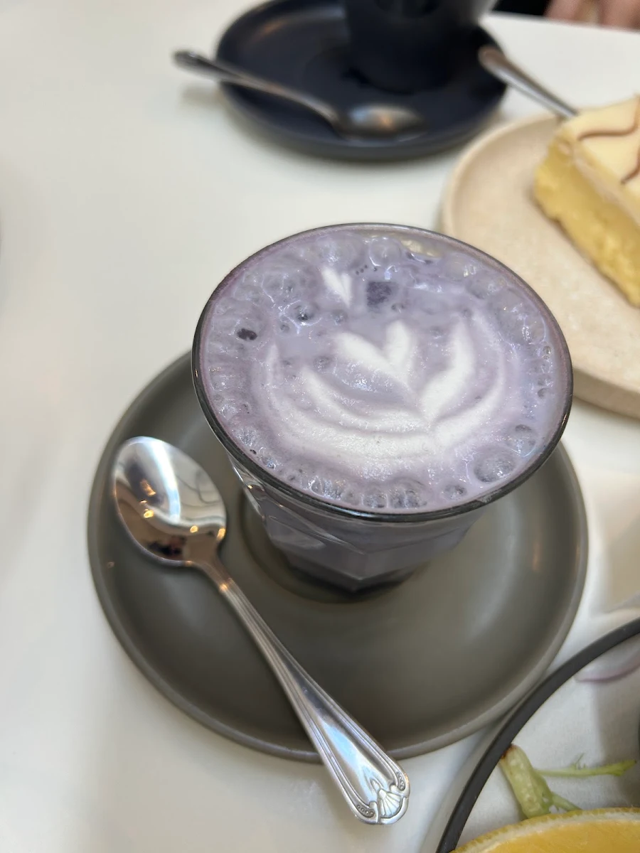 Food & drink, Cafe LeLunar