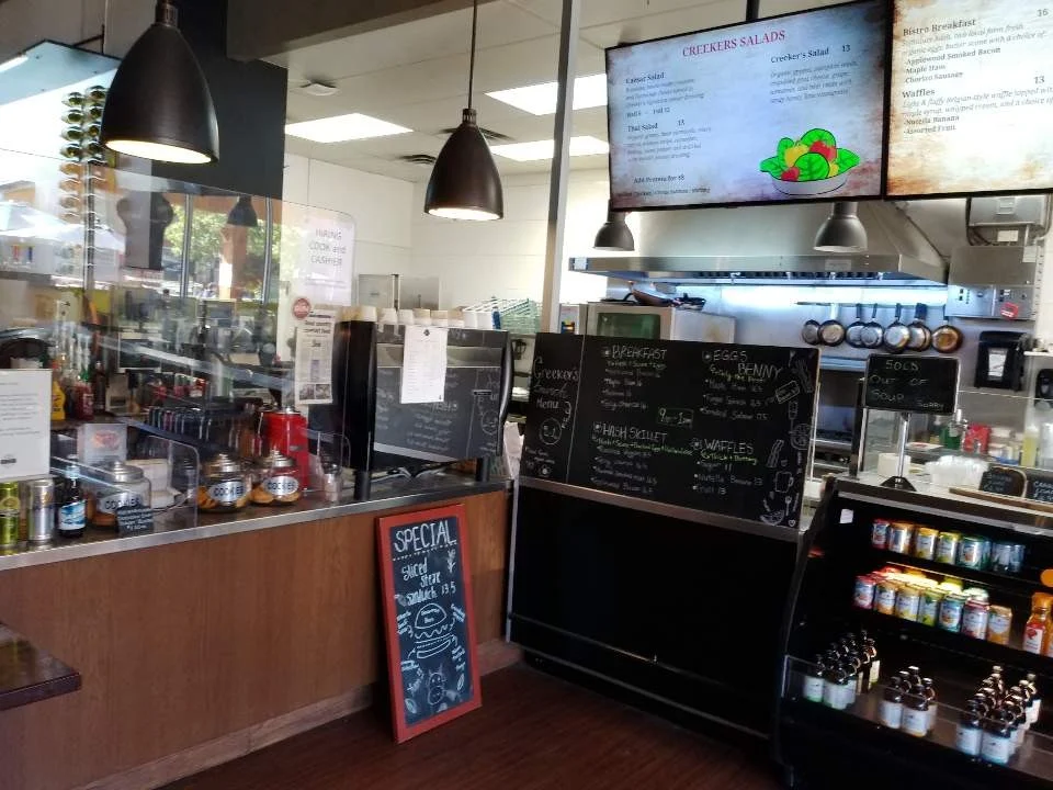 Vibe, Creekers Bistro and Restaurant