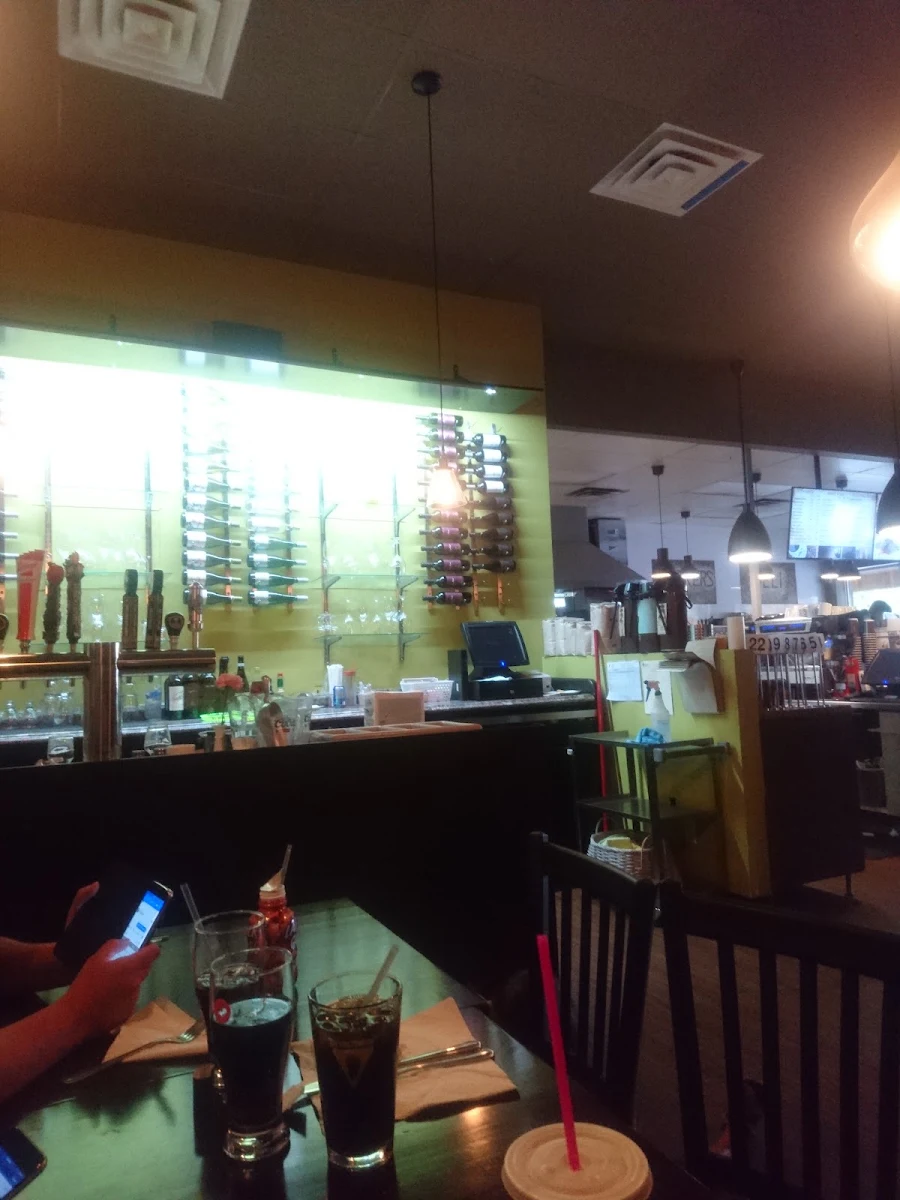 Vibe, Creekers Bistro and Restaurant