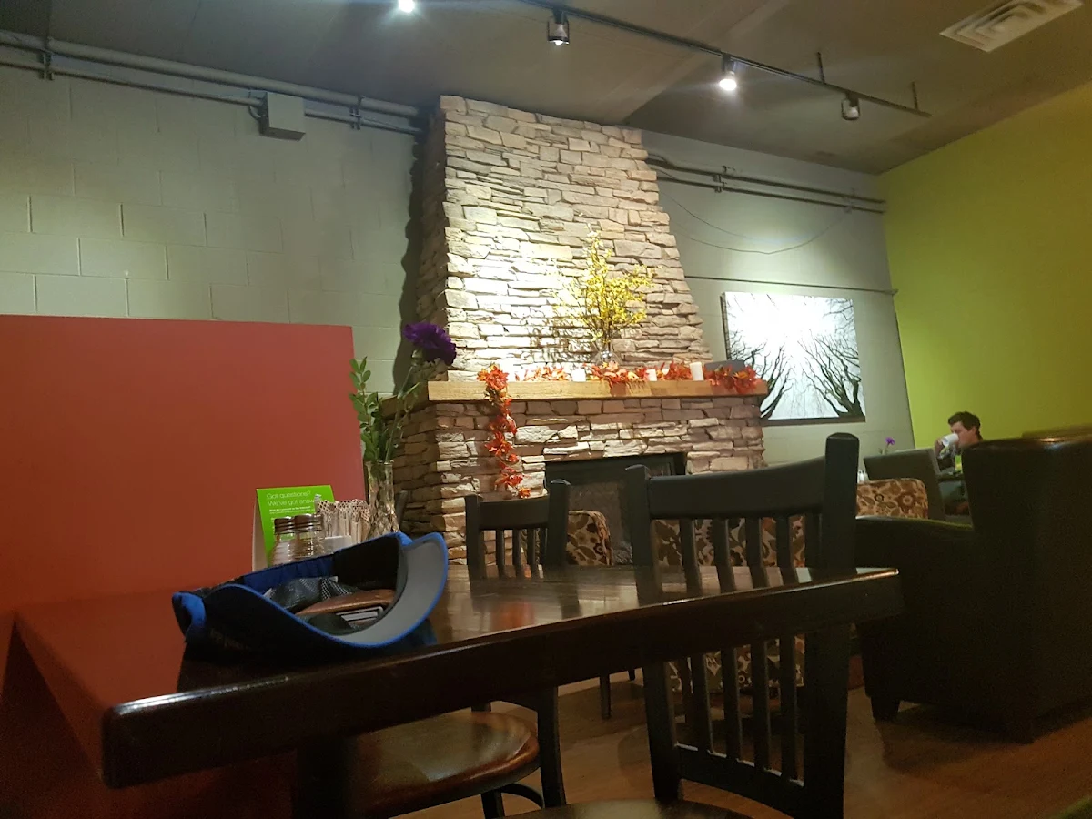 Vibe, Creekers Bistro and Restaurant