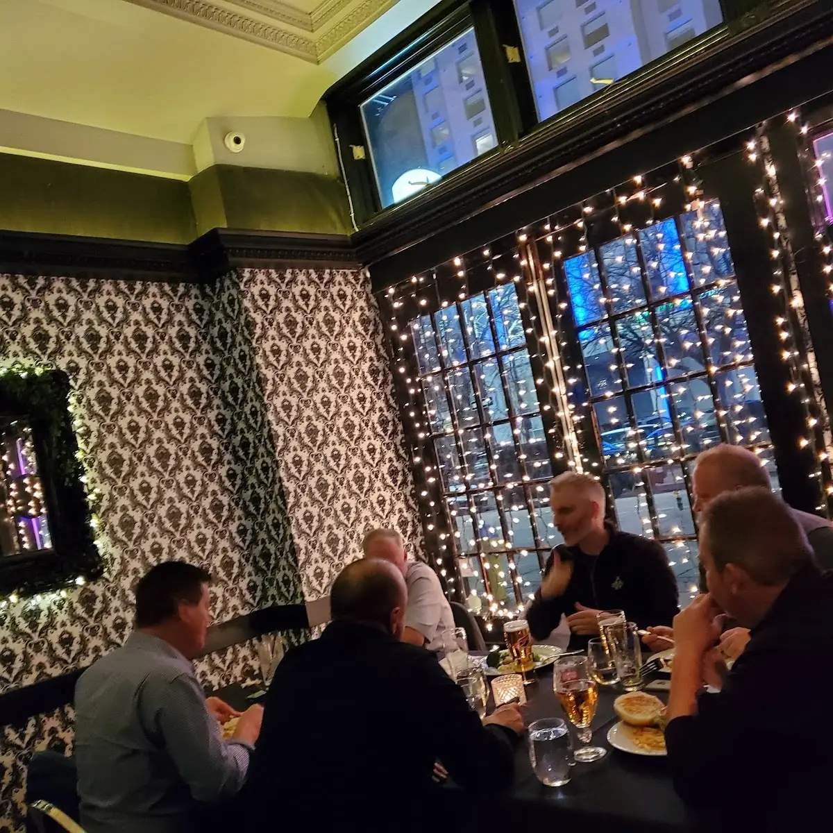 Vibe, Panache Restaurant And Lounge