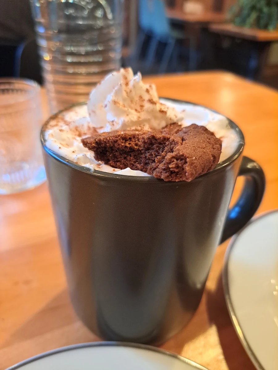 Food & drink, Revelstoke Café