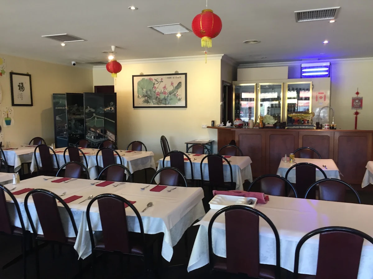 Vibe, Kam's Chinese Restaurant