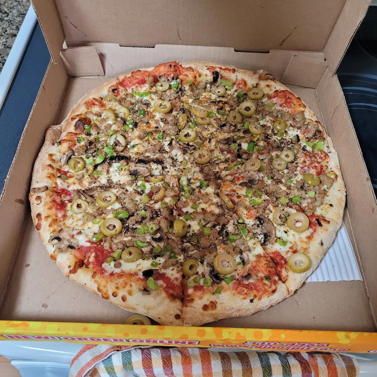 Food & drink, Gino's Pizza