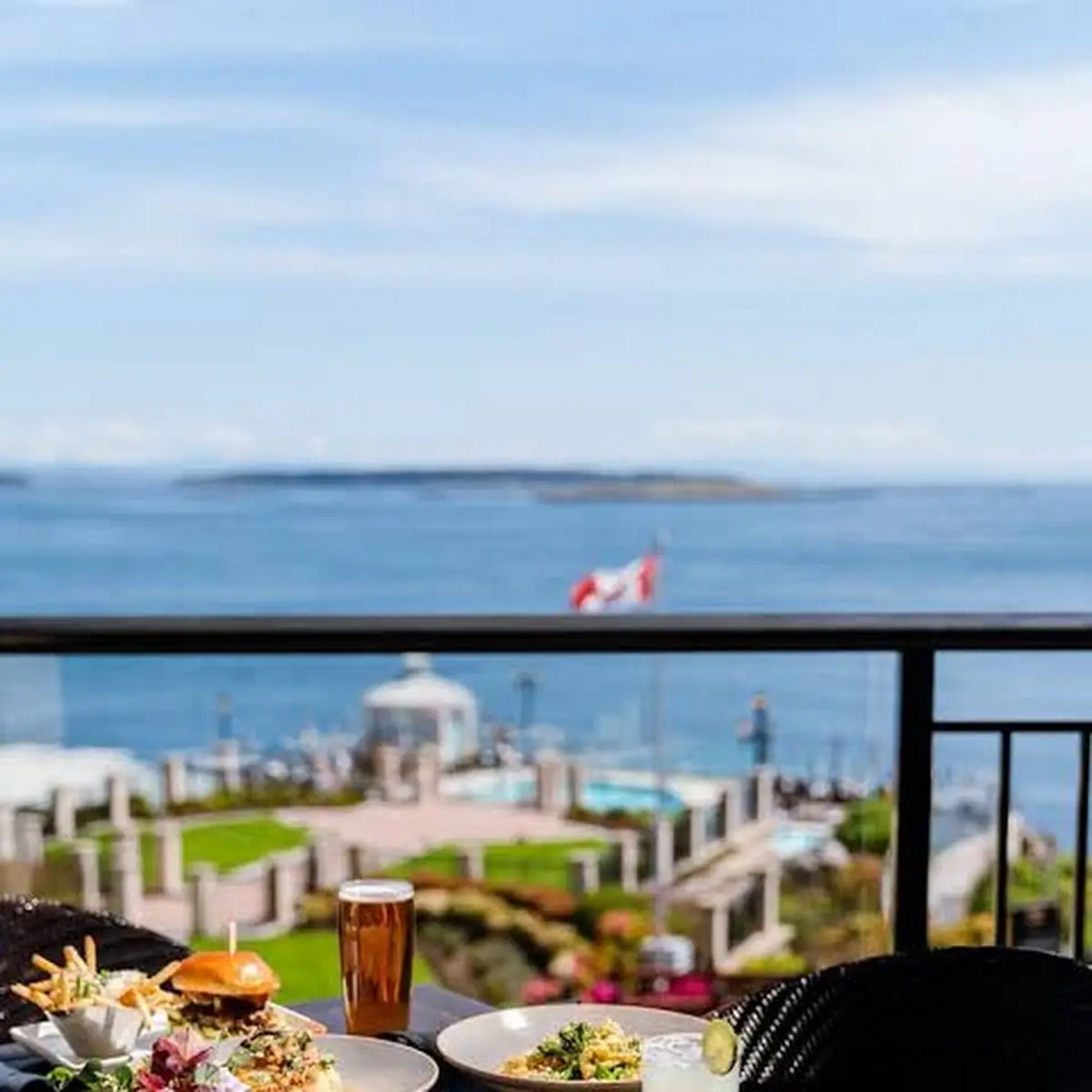 Food & drink, Oak Bay Beach Hotel