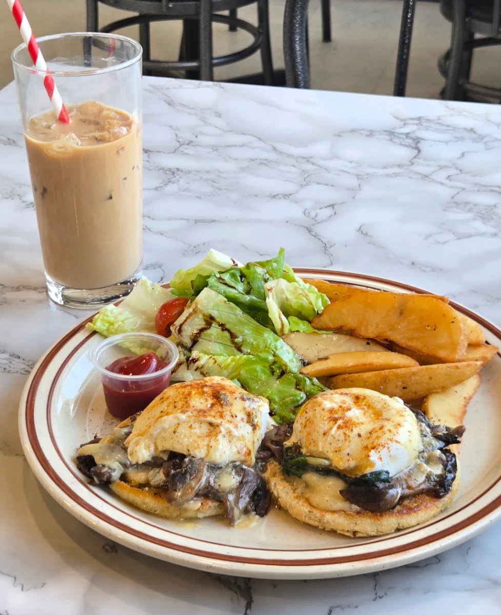 Food & drink, Claresholm And Kitchen