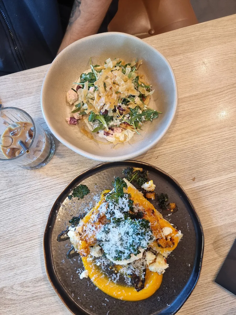 Food & drink photo 9