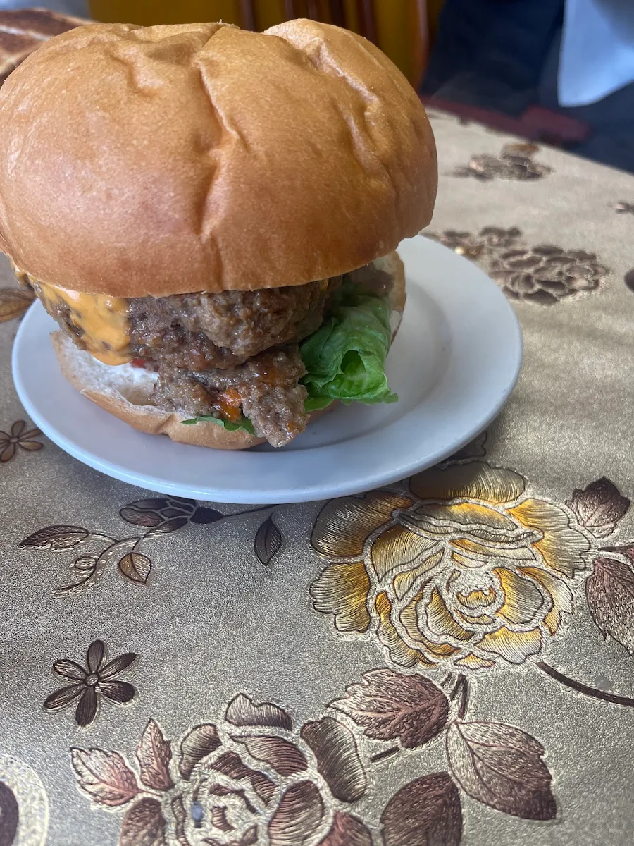 Food & drink, Yaser's Cafe
