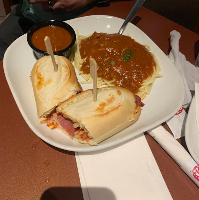 Food & drink, Boston Pizza