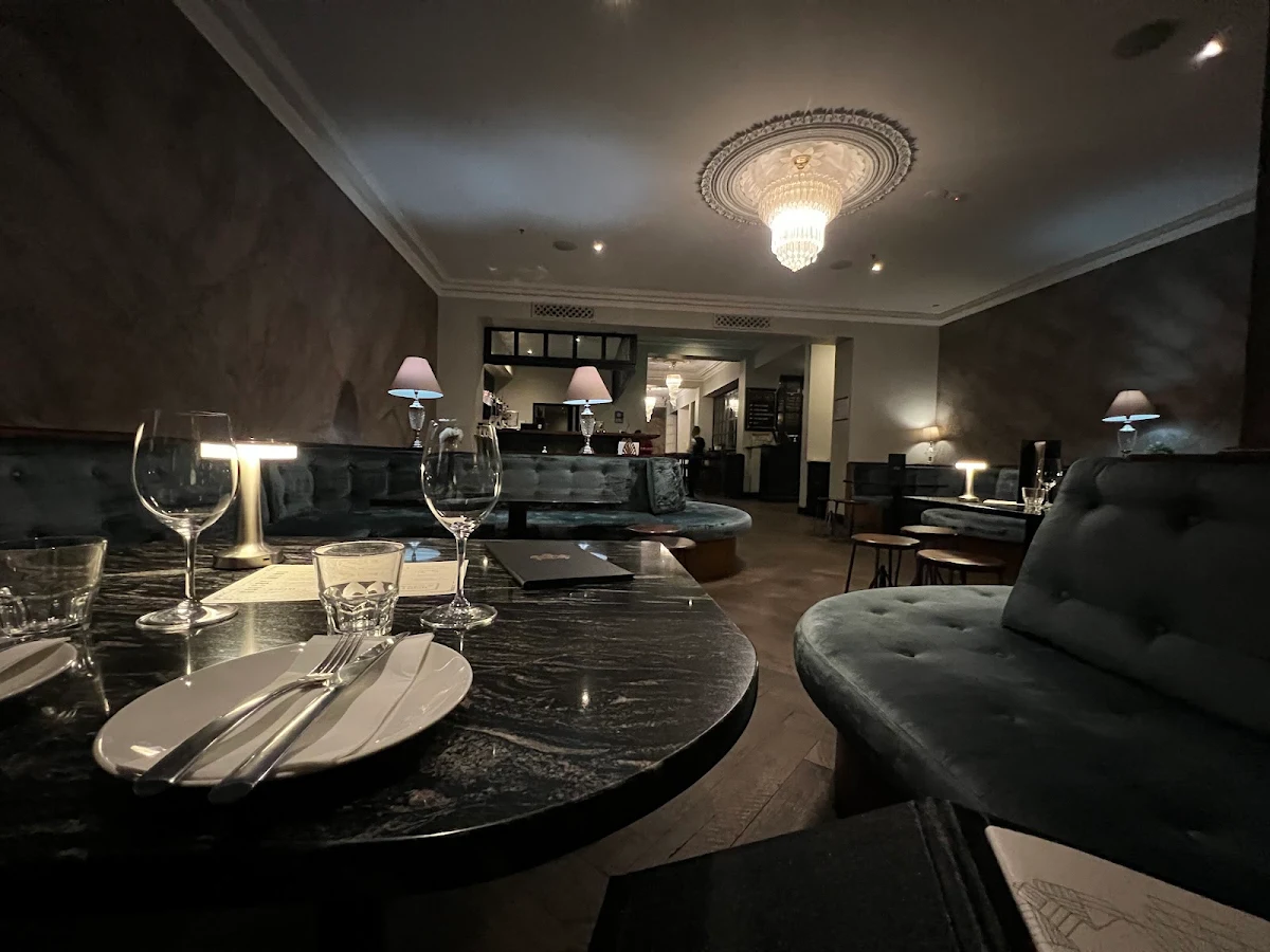 Vibe, The Gatsby Lounge
