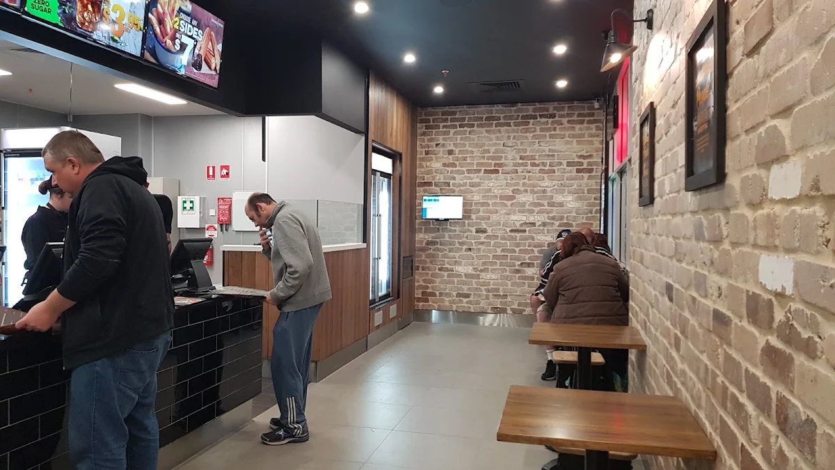 Vibe, Domino's Pizza Morwell