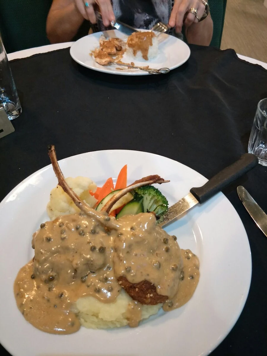 Food & drink, Treehouse Restaurant